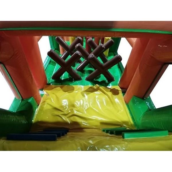 Opblaasbare Stormbaan Jungle 14 meter met palmbomen en tropische obstakels