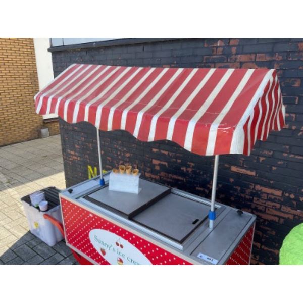 Ijskraam te huur in Enkhuizen voor feesten, evenementen en festivals in West-Friesland