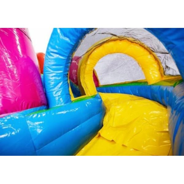 Springkussen Slide Unicorn huren bij Happy Rent Kleurrijk springkussen met glijbaan in unicorn-thema – ideaal voor kinderfeestjes en evenementen in Enkhuizen en West-Friesland