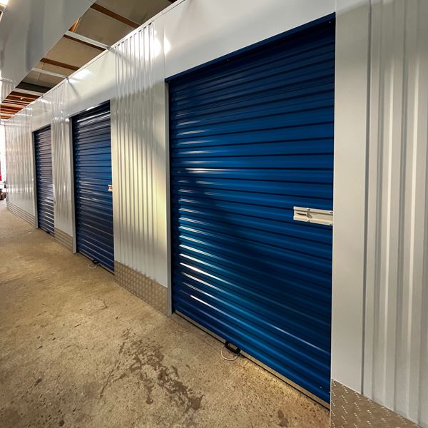 Opslagruimte garage Medium+ huren Sittard-Geleen Opslagruimte van 18m³ huren in Sittard-Geleen, vergelijkbaar met een halve garage
